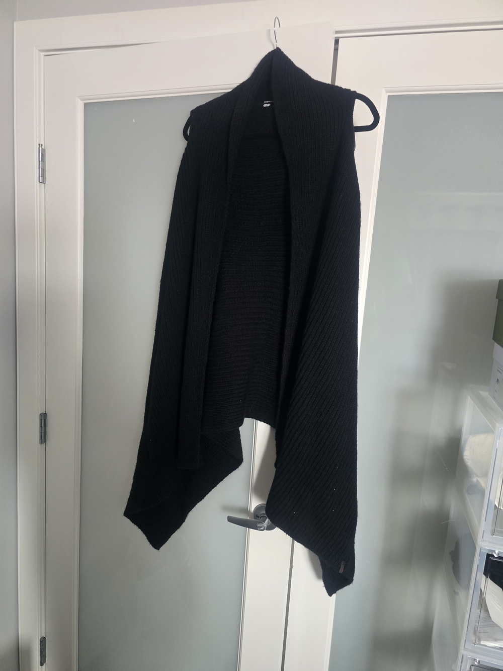 RUDSAK Black Open-Front Knit Vest
